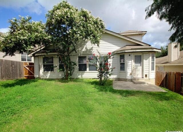 4-bedroom rental at 7326 Tamburo Trl in San Antonio, TX — photo 5