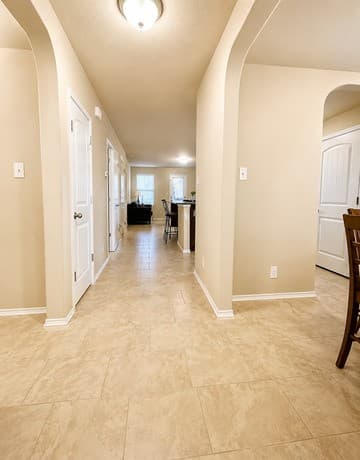 5-bedroom rental at 8928 Quihi in San Antonio, TX — photo 1