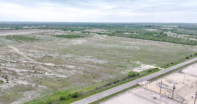 rental at 675 Fm 882 in Kenedy, TX — photo 5