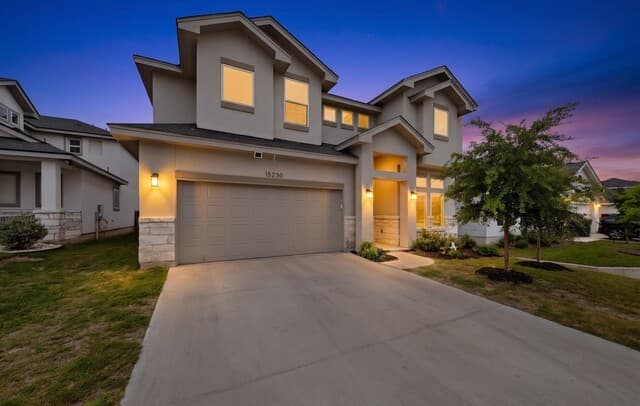 4-bedroom rental at 15230 Comanche Mist in San Antonio, TX — photo 1