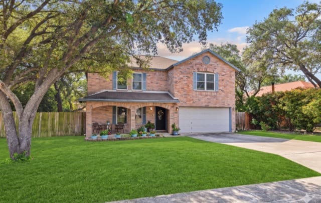 4-bedroom rental at 7503 Garden Grv in San Antonio, TX — photo 1
