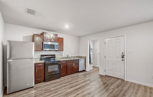 rental at 110 Plan St in San Antonio, TX — photo 4