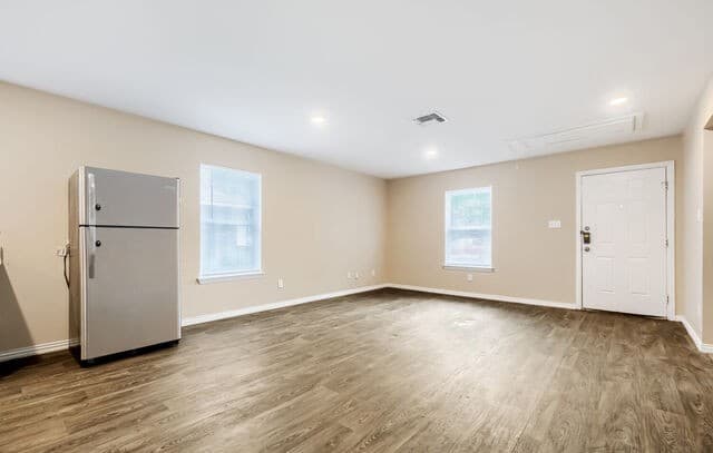 3-bedroom rental at 543 Dorie St in San Antonio, TX — photo 3