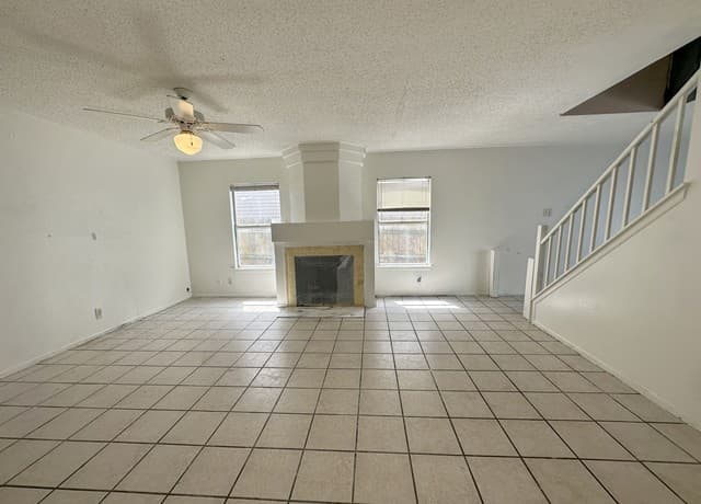 4-bedroom rental at 7547 Longing Trl in San Antonio, TX — photo 3