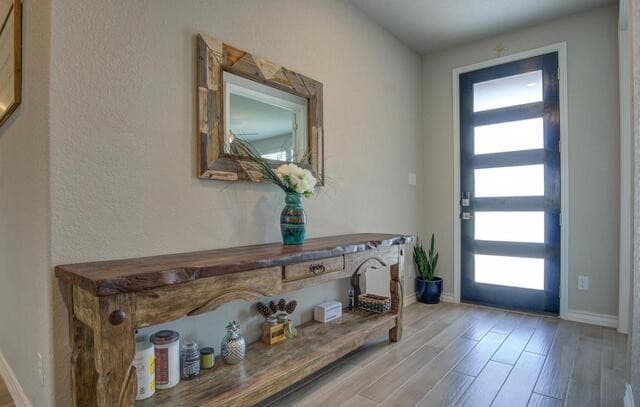 5-bedroom rental at 237 Bryant Park in Castroville, TX — photo 5