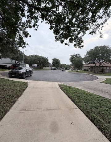 5-bedroom rental at 9603 Echo Gap in San Antonio, TX — photo 1