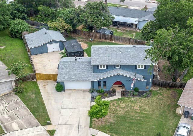 4-bedroom rental at 4903 La Posada St in San Antonio, TX — photo 2