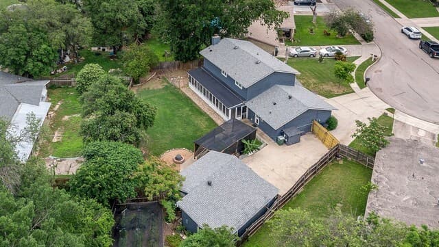 4-bedroom rental at 4903 La Posada St in San Antonio, TX — photo 3