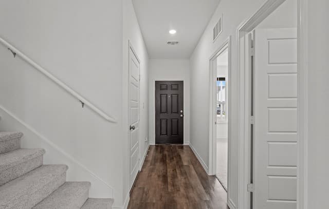 4-bedroom rental at 12220 Vaquera Bend in San Antonio, TX — photo 2