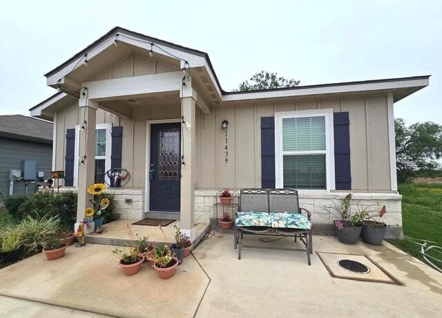 2-bedroom rental at 11439 Blue Heron in San Antonio, TX — photo 2