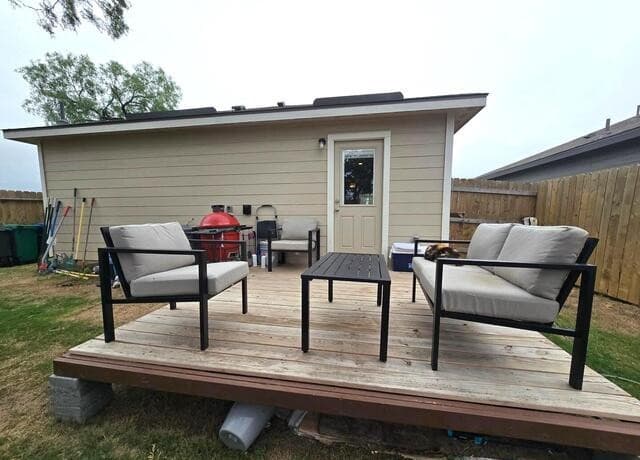 2-bedroom rental at 11439 Blue Heron in San Antonio, TX — photo 4