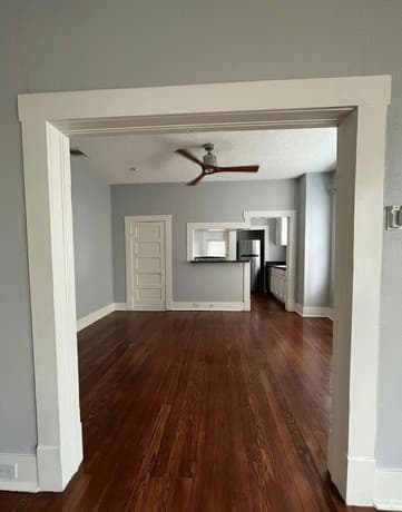 1-bedroom rental at 143 E Woodlawn Ave Unit W in San Antonio, TX — photo 4