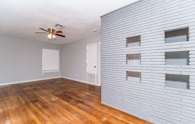 3-bedroom rental at 467 Shannon Lee St in San Antonio, TX — photo 3