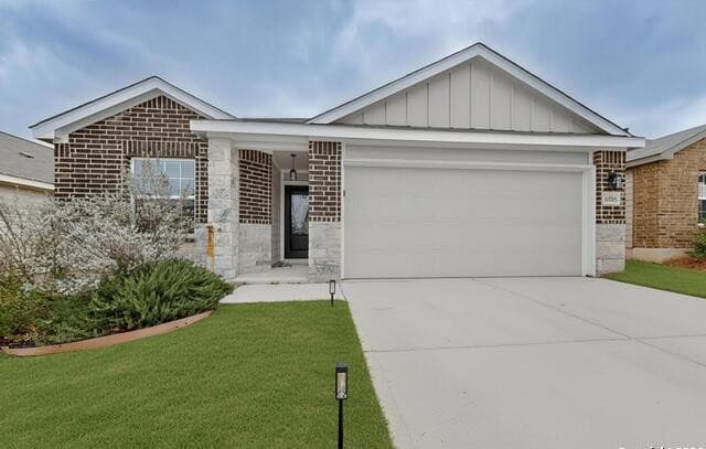 4-bedroom rental at 6806 Bale Rdg in San Antonio, TX — photo 2