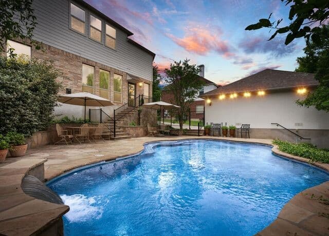 5-bedroom rental at 8903 Woodland Pass in Boerne, TX — photo 4