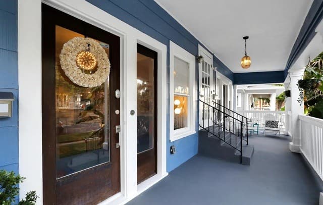 rental at 141 E Woodlawn Ave in San Antonio, TX — photo 2