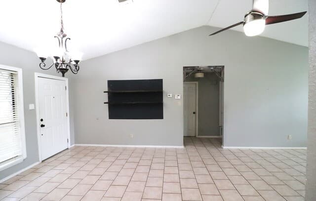 3-bedroom rental at 13854 Cane in San Antonio, TX — photo 2