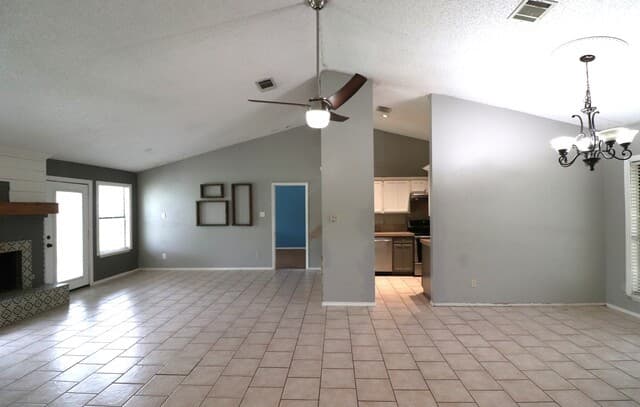 3-bedroom rental at 13854 Cane in San Antonio, TX — photo 3