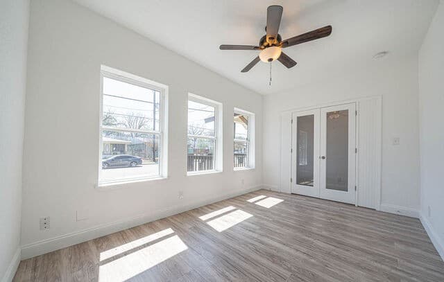 3-bedroom rental at 635 El Monte Blvd in San Antonio, TX — photo 2