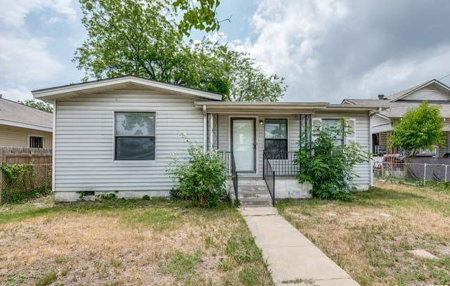 2-bedroom rental at 142 Helena St in San Antonio TX