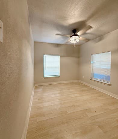 2-bedroom rental at 1806 Steves in San Antonio, TX — photo 3
