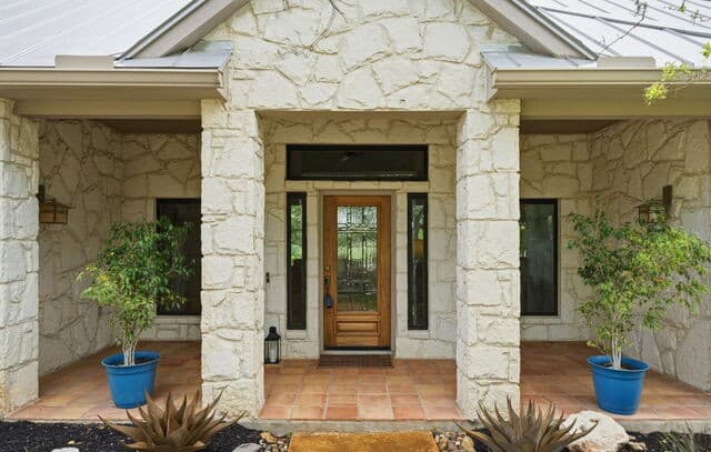 3-bedroom rental at 125 Greystone Point in Boerne, TX — photo 4