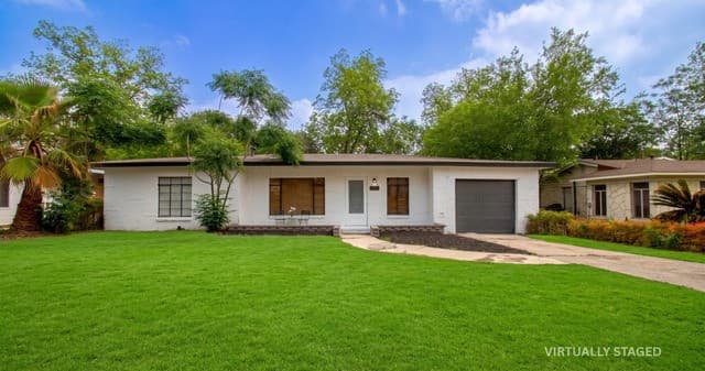 3-bedroom rental at 114 Coyle Pl in San Antonio, TX — photo 1