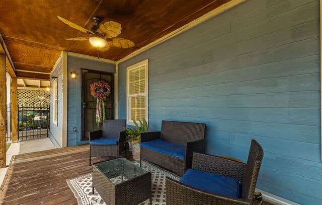 4-bedroom rental at 327 Ranmar in San Antonio, TX — photo 4
