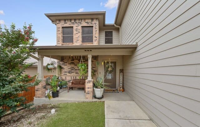 3-bedroom rental at 8015 Pandora Star in San Antonio, TX — photo 4