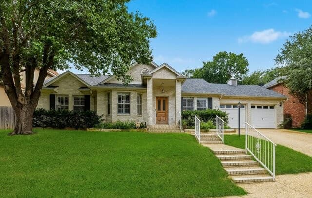 4-bedroom rental at 2206 Deerfield Wood in San Antonio, TX — photo 4
