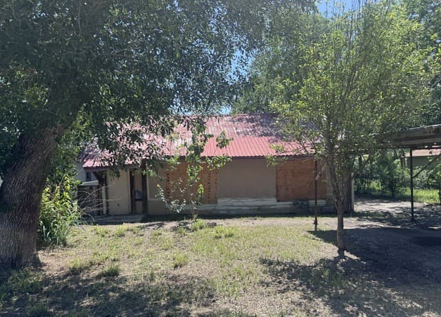 3-bedroom rental at 410 Amanda St in San Antonio, TX — photo 1