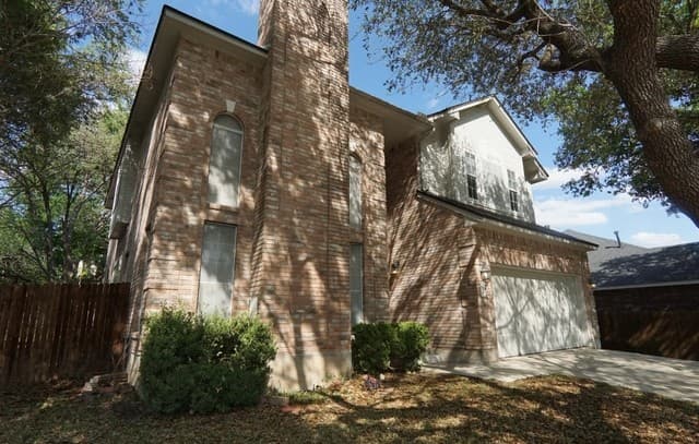 5-bedroom rental at 1818 Caraselle Loop Court in San Antonio, TX — photo 1