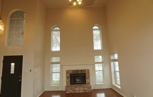 5-bedroom rental at 1818 Caraselle Loop Court in San Antonio, TX — photo 5