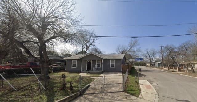 4-bedroom rental at 2203 Suzette in San Antonio, TX — photo 3