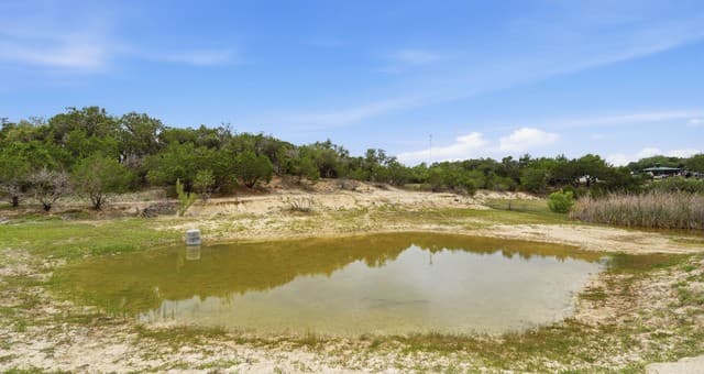 3-bedroom rental at 12521 Rebecca Creek Rd in Spring Branch, TX — photo 3