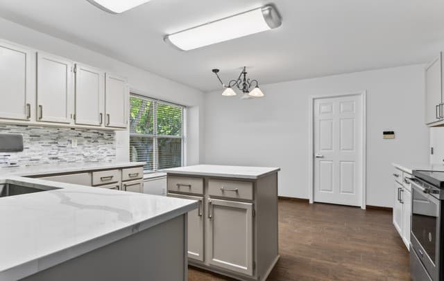 3-bedroom rental at 3624 Meade St in Schertz, TX — photo 3