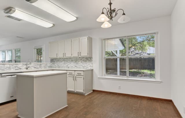 3-bedroom rental at 3624 Meade St in Schertz, TX — photo 4