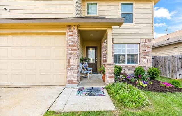 5-bedroom rental at 13331 Whisper Rnch in San Antonio, TX — photo 3