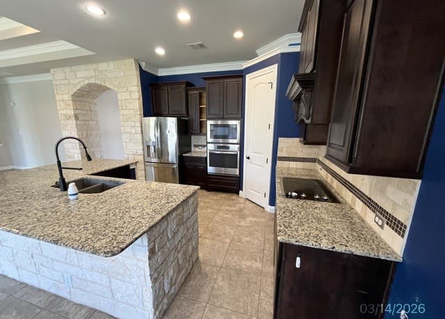 4-bedroom rental at 520 Albarella in Cibolo, TX — photo 3
