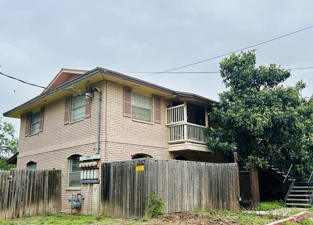 rental at 1903 Anchor Dr in San Antonio, TX — photo 2
