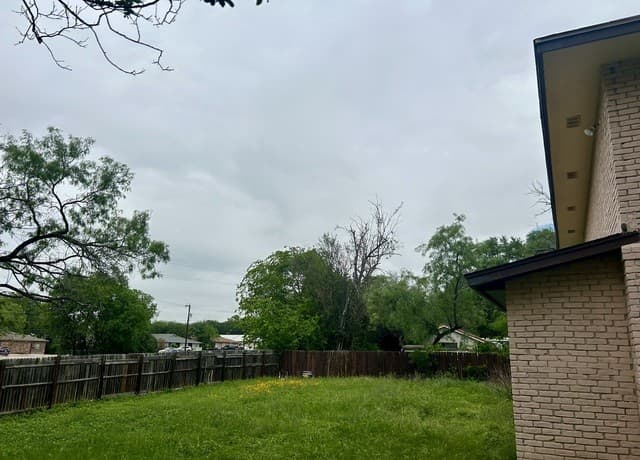 rental at 1903 Anchor Dr in San Antonio, TX — photo 3