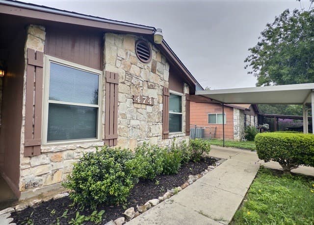 3-bedroom rental at 474 Scates Dr in San Antonio, TX — photo 2