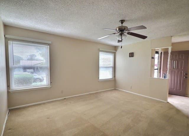 3-bedroom rental at 474 Scates Dr in San Antonio, TX — photo 5