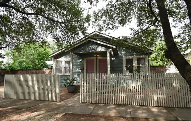 rental at 210 Mission St in San Antonio, TX — photo 5