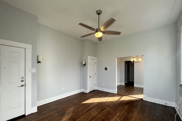 1-bedroom rental at 506 W Drexel Ave Unit 1 in San Antonio, TX — photo 4