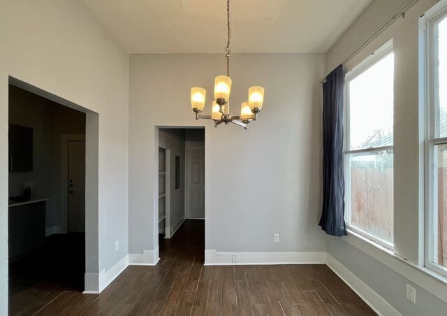 1-bedroom rental at 506 W Drexel Ave Unit 1 in San Antonio, TX — photo 5