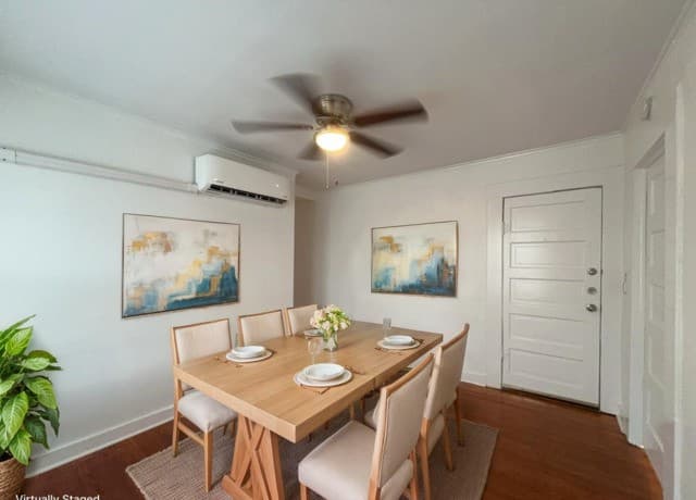 2-bedroom rental at 827 Steves Ave Unit 3 in San Antonio, TX — photo 3
