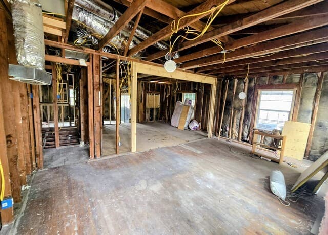 3-bedroom rental at 331 Weinberg in San Antonio, TX — photo 4