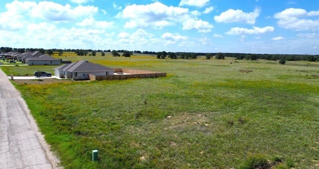 rental at 237 Colonial in La Vernia, TX — photo 5