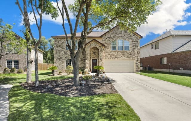 4-bedroom rental at 8707 Santa Fe Cove in Helotes, TX — photo 1